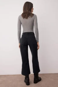 TRENDYOLMİLLA Black High Waist Cut-out comfort culotte jeans - Image 4