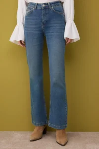 TRENDYOLMİLLA Mavi High Waist comfort/Flexible flared leg Flare jeans - Image 3