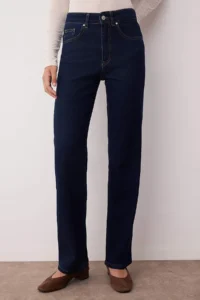 TRENDYOLMİLLA Dark Blue Regular Waist Plain Hem Middle Flexible Straight jeans - Image 3