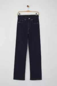 TRENDYOLMİLLA Dark Blue Regular Waist Plain Hem Middle Flexible Straight jeans - Image 5
