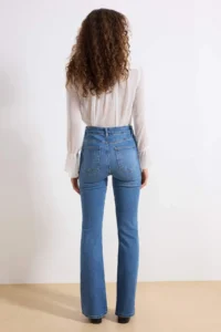 TRENDYOLMİLLA Mavi High Waist comfort/Flexible flared leg Flare jeans - Image 4