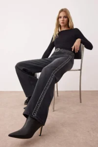 TRENDYOLMİLLA Black More Sustainable High Waist Accessory Detailed Wide Leg jeans