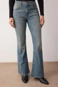 TRENDYOLMİLLA Mavi Regular Waist comfort/Flexible Arka Pocket Detail Flare Bootcut jeans - Image 3