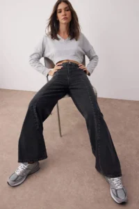 TRENDYOLMİLLA Black Regular Waist Stitching Detailed Wide Leg Wide Leg jeans - Image 2