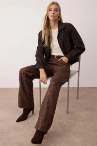 TRENDYOLMİLLA Brown Snake Patterned High Waist Wide Leg jeans - Image 2