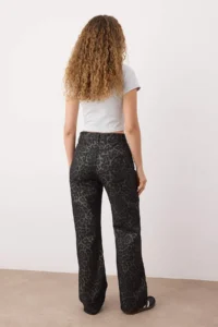 TRENDYOLMİLLA Multicolored Leopard Patterned High Waist Wide Leg Wide Leg jeans - Image 4
