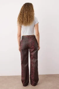 TRENDYOLMİLLA Multicolored Rejection Leopard Patterned Coated High Waist Wide Leg jeans - Image 4
