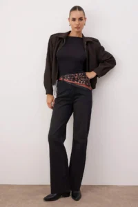 TRENDYOLMİLLA Black Leopard Patterned Scarf Detailed High Waist Wide Leg jeans - Image 2