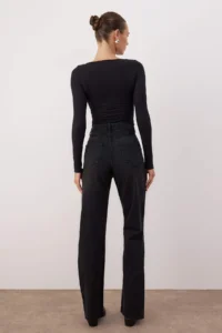 TRENDYOLMİLLA Black Leopard Patterned Scarf Detailed High Waist Wide Leg jeans - Image 5