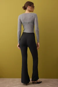 TRENDYOLMİLLA Black Flare Pattern ribbed Bootcut Pants - Image 4