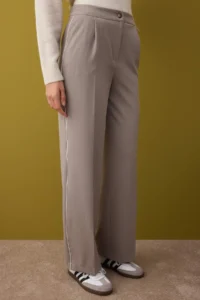 TRENDYOLMİLLA Mink Striped Piping Detailed Wide Leg/Wide Leg Pants - Image 3