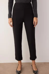 TRENDYOLMİLLA Black Carrot Basic Leggings Pants - Image 3