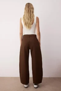 TRENDYOLMİLLA Brown barrel Pattern 100% Cotton Gabardine Pants - Image 4