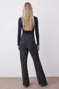 TRENDYOLMİLLA Black Tweed Straigth/Plain Kesim Knitting Pants - Image 4