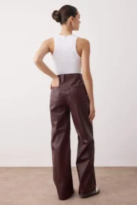 TRENDYOLMİLLA relaxed/Rahat Straight/Pipe Both Pants with Stitching Detail - Image 4
