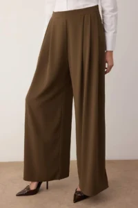 TRENDYOLMİLLA  Light Khaki Double Pleated Draped Material Extra Wide Leg Wide Leg Pants - Image 4