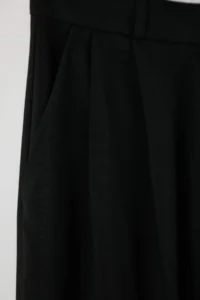 TRENDYOLMİLLA Black Pleated Pipe Both Draped High Waist Dress Pants - Image 6