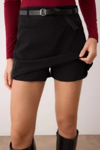 TRENDYOLMiLLA Black Arched Mini Shorts Skirt Shorts & Bermuda - Image 4