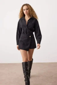 TRENDYOLMiLLA Black Button Detailed Mini Shorts Skirt Shorts & Bermuda