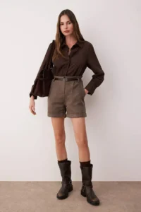 TRENDYOLMiLLA Brown Bowl Arched Shorts & Bermuda