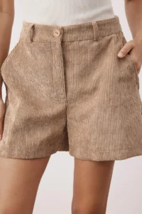 TRENDYOLMiLLA Beige Velvet Basic City Size Shorts & Bermuda - Image 3
