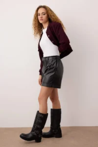 TRENDYOLMiLLA Black Arched Leather Shorts & Bermuda - Image 4