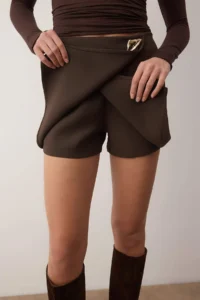 TRENDYOLMİLLA Brown Accessory Detailed Weaving Shorts Skirt - Image 3
