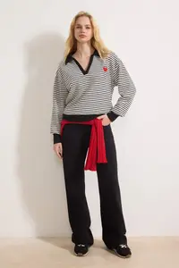 TRENDYOLMİLLA Black Striped Heart Embroidered Regular/Normal Pattern Knitting Sweatshirt