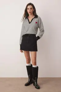 TRENDYOLMİLLA Black Striped Heart Embroidered Regular/Normal Pattern Knitting Sweatshirt - Image 6