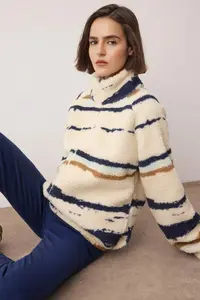 TRENDYOLMİLLA Multicolored Abstract Patterned Plush Oversized/Wide Pattern Knitting Sweatshirt - Image 2