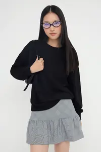 TRENDYOLMİLLA Black Oversized/Bol Cut Crew Neck Thick Knitting Sweatshirt - Image 2