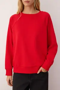 TRENDYOLMİLLA Red relaxed/Rahat Pattern Basic Raglan Sleeve Crew Neck Knitting Sweatshirt - Image 4