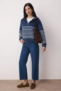 TRENDYOLMİLLA Navy Blue Striped Oversized/Wide Pattern Zippered Thick Fleece Inside Knitting Sweatshirt - Image 2