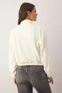 TRENDYOLMİLLA Ecru Fleece Zippered Oversized/Wide Pattern Thick Knitting Sweatshirt - Image 4