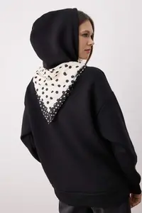 TRENDYOLMİLLA Black Scarf Detailed Hooded Knitting Sweatshirt - Image 2