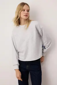 TRENDYOLMİLLA Snow Melange Ribbon Detailed Crew Neck Thick Crop Knitting Sweatshirt with Fleece Inside - Image 2