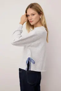 TRENDYOLMİLLA Snow Melange Ribbon Detailed Crew Neck Thick Crop Knitting Sweatshirt with Fleece Inside - Image 3