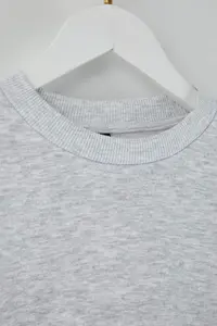 TRENDYOLMİLLA Snow Melange Ribbon Detailed Crew Neck Thick Crop Knitting Sweatshirt with Fleece Inside - Image 7