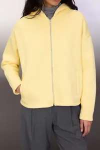 TRENDYOLMİLLA Light Yellow Thick Fleece Inside Hooded Zippered Oversized/Wide Cut Knitting Sweatshirt - Image 3