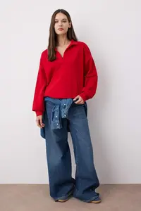 TRENDYOLMİLLA Red Polo Shirt Collar Thick Without Raising Oversized/Wide Cut Knitting Sweatshirt - Image 2