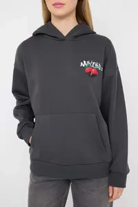 TRENDYOLMİLLA Teen Thick Fleece Inside Anthracite Hooded Front and Back Strawberry Printed Knitting Sweatshirt - Image 3