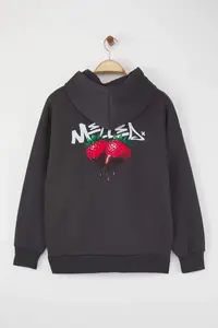 TRENDYOLMİLLA Teen Thick Fleece Inside Anthracite Hooded Front and Back Strawberry Printed Knitting Sweatshirt - Image 7