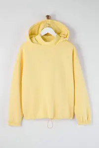 TRENDYOLMİLLA Yellow Hooded Oversized/Wide Pattern Thick Knitting Sweatshirt with Fleece Inside - Image 5