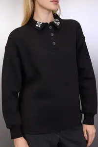 TRENDYOLMİLLA Black Collar Stone Detailed Oversized/Wide Pattern Knitting Sweatshirt - Image 4