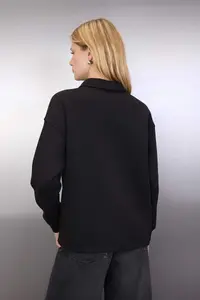 TRENDYOLMİLLA Black Collar Stone Detailed Oversized/Wide Pattern Knitting Sweatshirt - Image 5