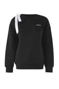 TRENDYOLMİLLA Teen Black Light Shouldered Slogan Embroidered Thick Fleece Lined Knitting Sweatshirt - Image 5
