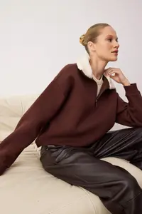 TRENDYOLMİLLA Brown Oversized Pattern Plush Detailed Thick Inside Fleece Knitting Sweatshirt - Image 2