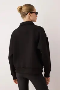 TRENDYOLMİLLA Black Oversized/Wide Pattern Zippered Piping Detailed Knitting Sweatshirt - Image 5