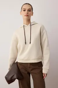 TRENDYOLMİLLA Stone Regular/Normal Pattern Cord Detailed Thick Fleece Inside Knitting Sweatshirt
