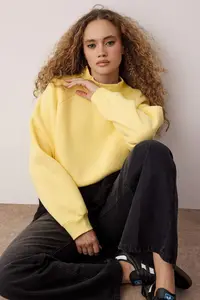 TRENDYOLMİLLA Light Yellow Raglan Sleeve Oversized/Wide Pattern Thick Fleece Inside Knitting Sweatshirt